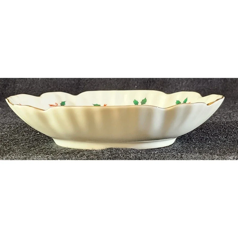 Vintage Hand Painted ~ Lefton China Christmas/Holiday Candy/ Trinket Dish ~ 2528